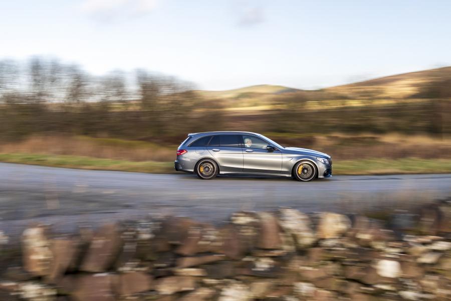  Mercedes-AMG C63 S Estate (S205) 2018 года  (UK) (фото 27 из 36)